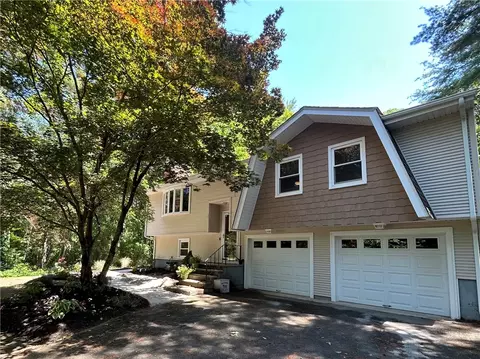 143 Smith Rd, Burrillville, RI 02830