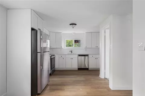 Entry Way - 613 Prospect St, Woonsocket, RI 02895 photo 3 of 3