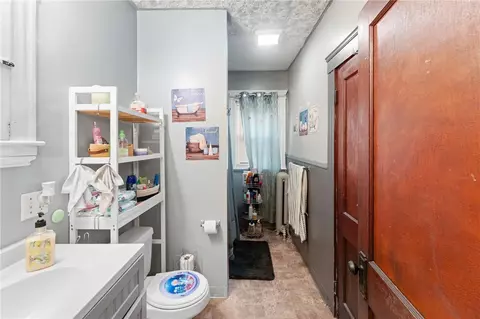 242 4th Ave, Woonsocket, RI 02895 photo 12