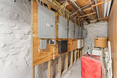 242 4th Ave, Woonsocket, RI 02895 photo 42