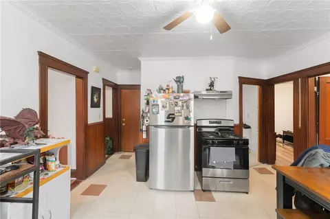 242 4th Ave, Woonsocket, RI 02895 photo 18