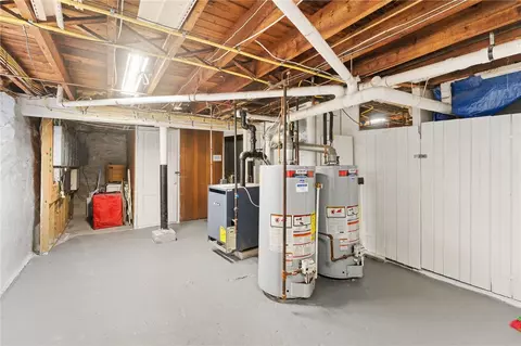 242 4th Ave, Woonsocket, RI 02895 photo 39
