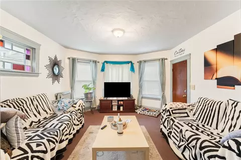242 4th Ave, Woonsocket, RI 02895 photo 5