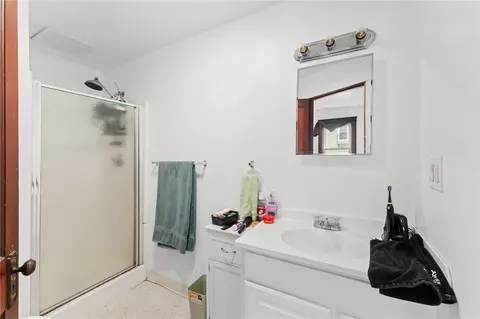 242 4th Ave, Woonsocket, RI 02895 photo 19