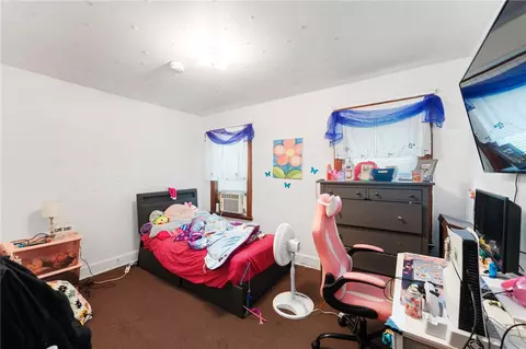 242 4th Ave, Woonsocket, RI 02895 photo 10