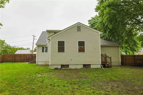 Exterior - 20 Barker Ave, Warren, RI 02885 photo 6 of 11