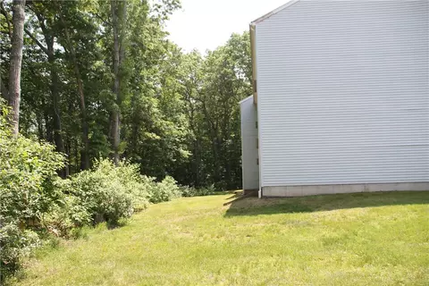 Exterior - 9 Apache Dr #J, Westerly, RI 02891 photo 5 of 6