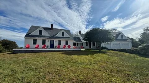 1087 Lakeside Dr, Block Island, RI 02807