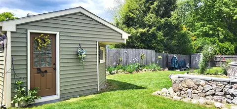 Exterior - 6 Colonial Rd, Coventry, RI 02816 photo 4 of 7