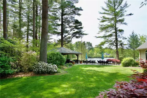 245 Lakehurst Dr, Coventry, RI 02816 photo 6