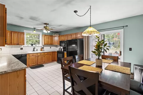 14 Jackson Schoolhouse Rd, Glocester, RI 02814 photo 7