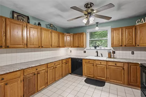 14 Jackson Schoolhouse Rd, Glocester, RI 02814 photo 8