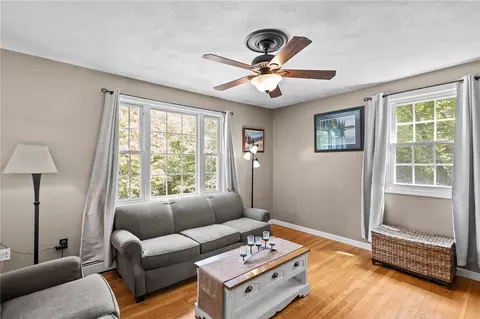 14 Jackson Schoolhouse Rd, Glocester, RI 02814 photo 4