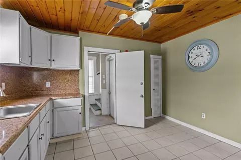Entry Way - 244 Paradis Ave, Woonsocket, RI 02895 photo 1 of 2