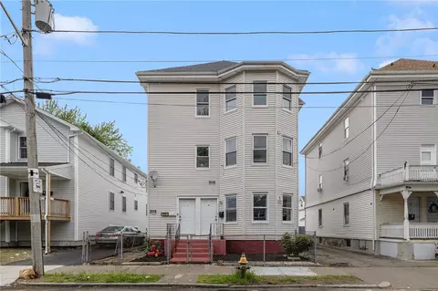 9 Sackett St, Providence, RI 02907