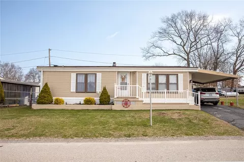 Exterior - 7 Lane D Dr, Coventry, RI 02816 photo 2 of 7