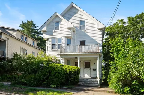 94 Larch St, Providence, RI 02906