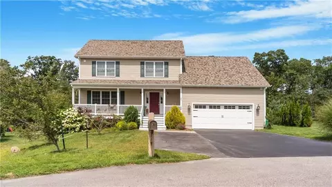 108 Michaela Ct, South Kingstown, RI 02892