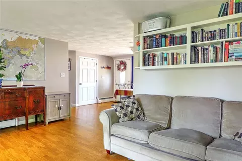 92 Chatworth Ave, Warwick, RI 02886 photo 6