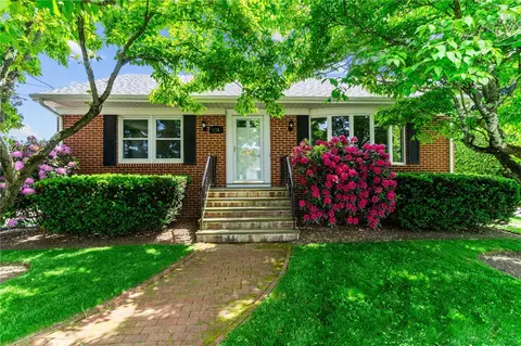 136 Central Ave, Johnston, RI 02919