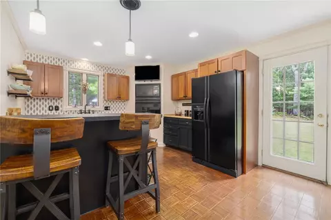 Kitchen - 17 Chappell Place Ln, Exeter, RI 02822 photo 4 of 6