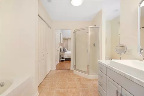 Bath - 17 Chappell Place Ln, Exeter, RI 02822 photo 5 of 5