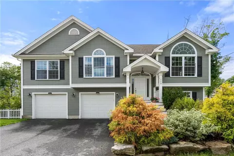 228 Morse Ave, Woonsocket, RI 02895