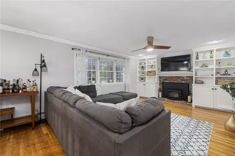 12 Red Maple Rd, Coventry, RI 02816 photo 4