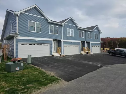 83 Ayda Rose Ave, West Warwick, RI 02893