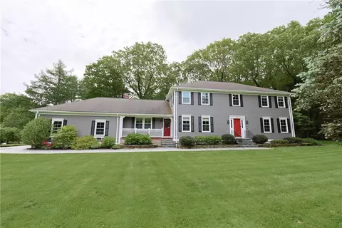 215 Adirondack Dr, East Greenwich, RI 02818
