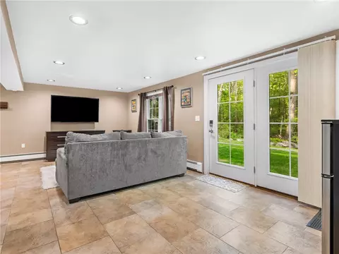 511 Central Pike, Scituate, RI 02857 photo 31