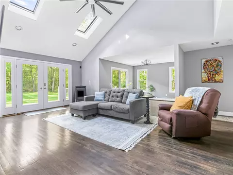 511 Central Pike, Scituate, RI 02857 photo 15