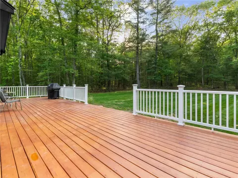 511 Central Pike, Scituate, RI 02857 photo 38
