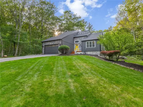 511 Central Pike, Scituate, RI 02857 photo 2