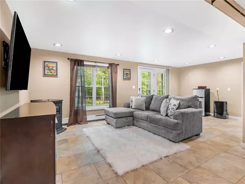 511 Central Pike, Scituate, RI 02857 photo 30