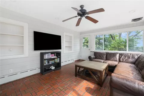 2 Carvin Ct, Warwick, RI 02886 photo 18