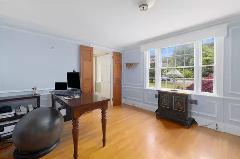2 Carvin Ct, Warwick, RI 02886 photo 8