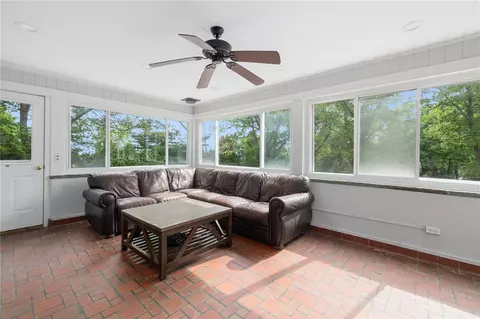 2 Carvin Ct, Warwick, RI 02886 photo 17