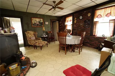 26 Farm St, Woonsocket, RI 02895 photo 5