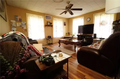 26 Farm St, Woonsocket, RI 02895 photo 17