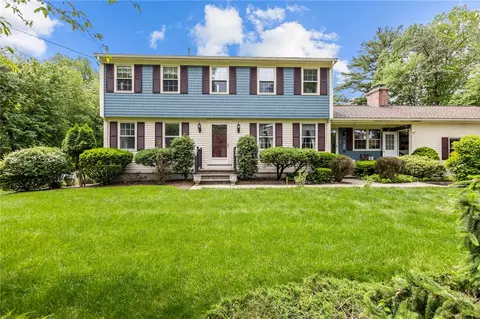 4 Tall Pines Dr, Barrington, RI 02806