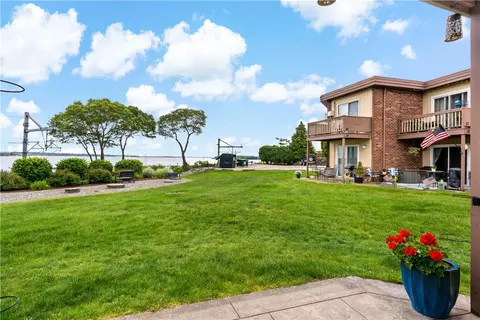 Exterior - 3940 Post Rd #38, Warwick, RI 02886 photo 1 of 3
