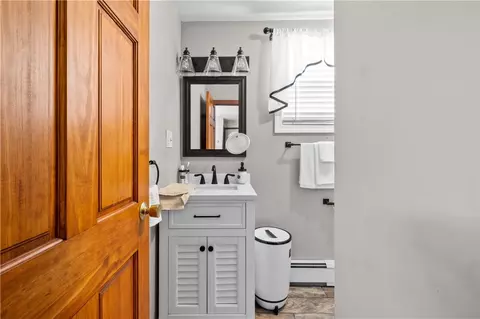 Bath - 522 Slade St, Fall River, MA 02724 photo 1 of 4