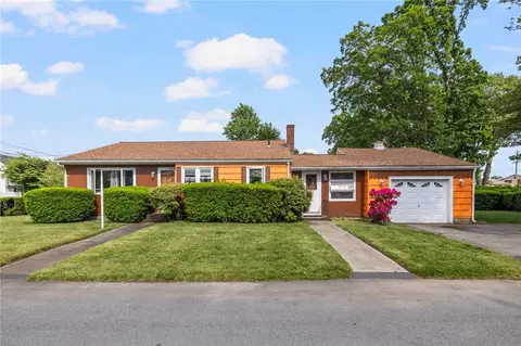 2 Spruce St, East Providence, RI 02914