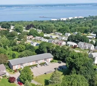 345 Main Road St #304, Tiverton, RI 02878