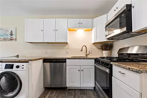 Kitchen - 3940 Post Rd #30, Warwick, RI 02886 photo 1 of 5