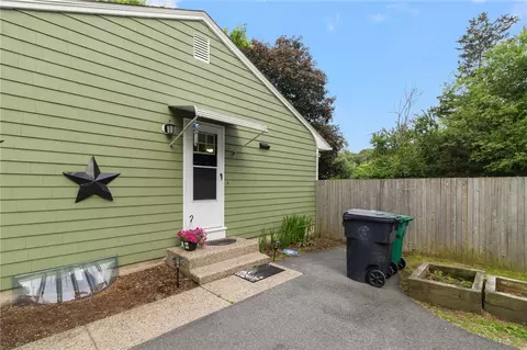 Exterior - 80 Flagg Ave, Warwick, RI 02886 photo 6 of 17