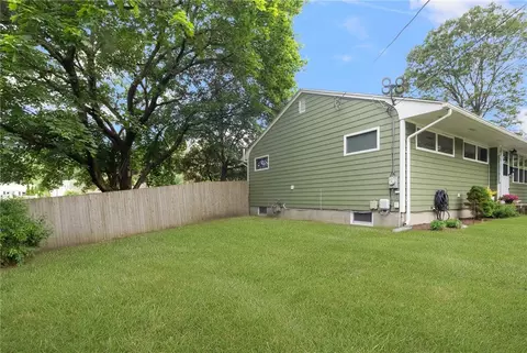 Exterior - 80 Flagg Ave, Warwick, RI 02886 photo 4 of 17
