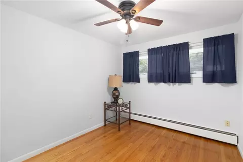 Bedroom - 80 Flagg Ave, Warwick, RI 02886 photo 4 of 5