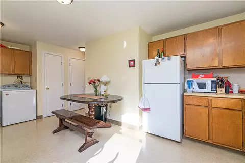 12 Northeast St, Woonsocket, RI 02895 photo 6